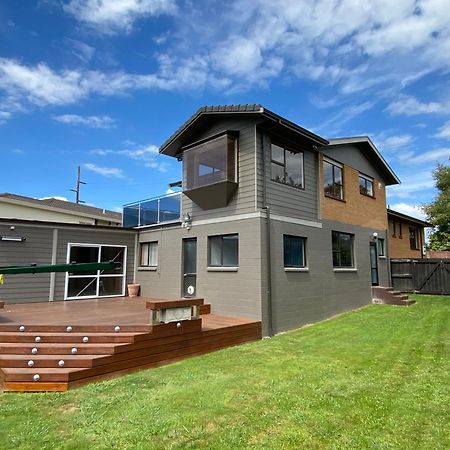Spacious Retreat With Mountain View Rotorua Extérieur photo