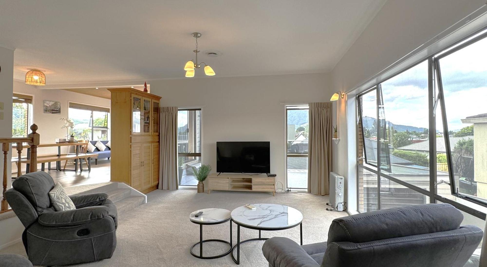 Spacious Retreat With Mountain View Rotorua Extérieur photo